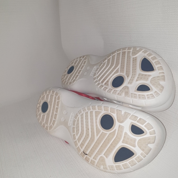 Crocs Men size 9 woman size 11 - Picture 2 of 8